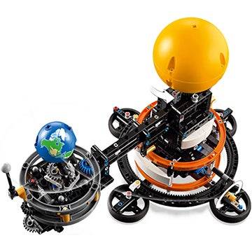 Sparen Sie 20% Rabatt auf den interaktiven LEGO Technic Planet Erde und Mond in der Umlaufbahn